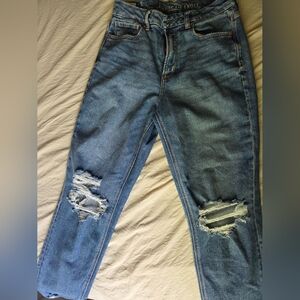 American Eagle Outfitters Curvy Women's Light Blue Ripped Jeans. Size 6 LONG